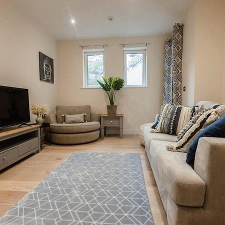 Ocean - 2 Bed Flat Sleeps 6 With Gym Access Leilighet Southampton Eksteriør bilde