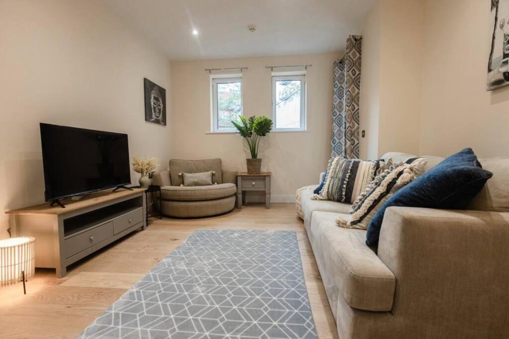 Ocean - 2 Bed Flat Sleeps 6 With Gym Access Leilighet Southampton Eksteriør bilde
